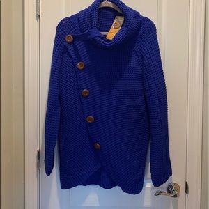 GC knit sweater
